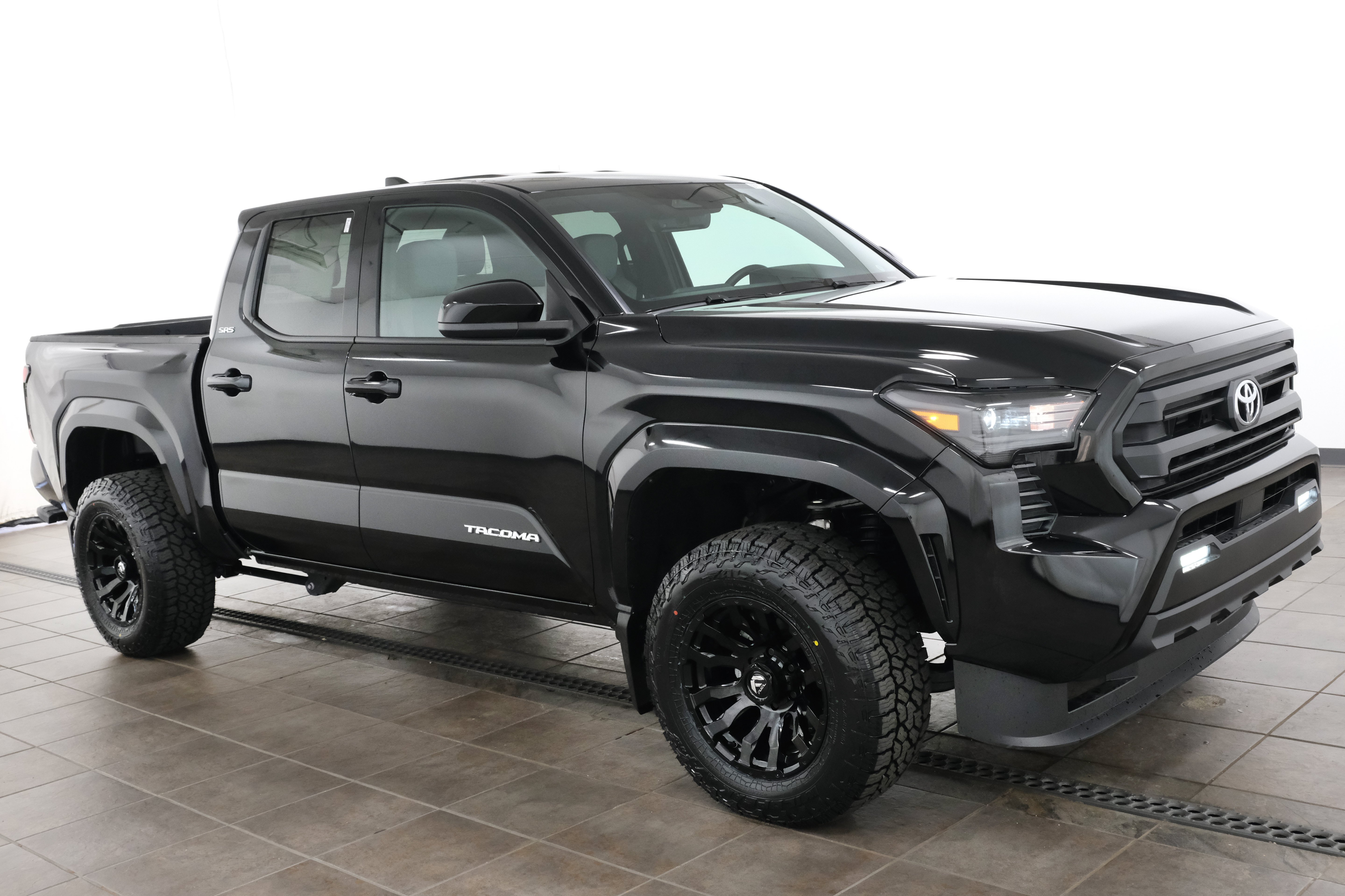New 2026 Black Toyota  SR5 image 9