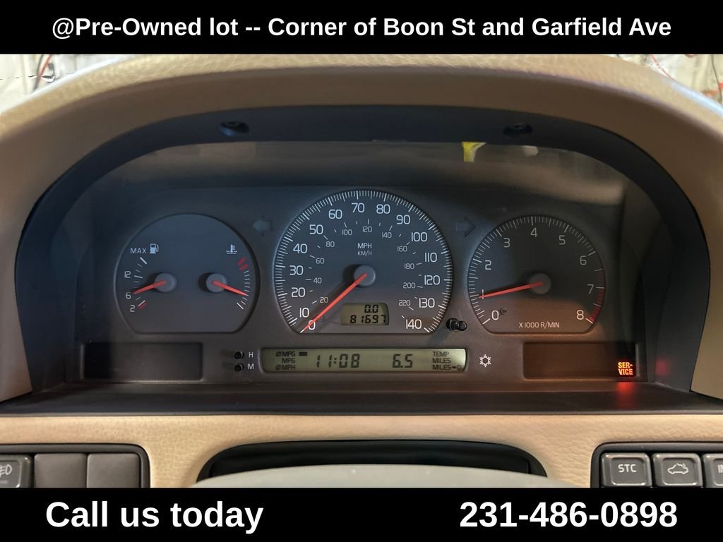 Used 2004  Volvo HT image 21