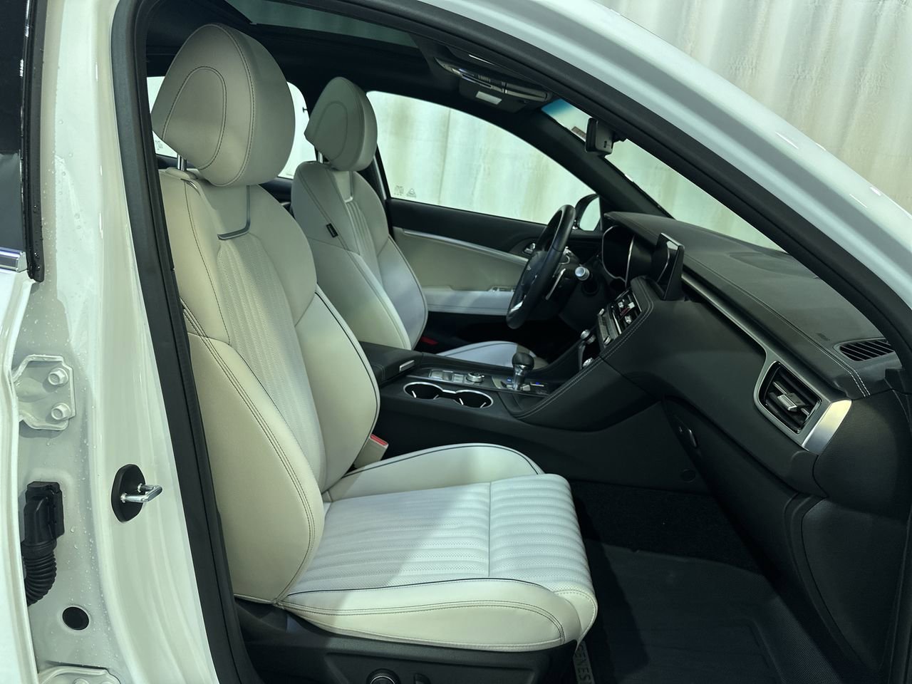 2025 GENESIS G70 Sport Advanced - Photo 15