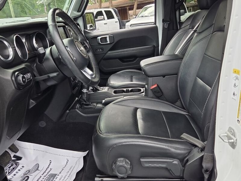 Used 2019 Bright White Clearcoat Jeep Moab image 6
