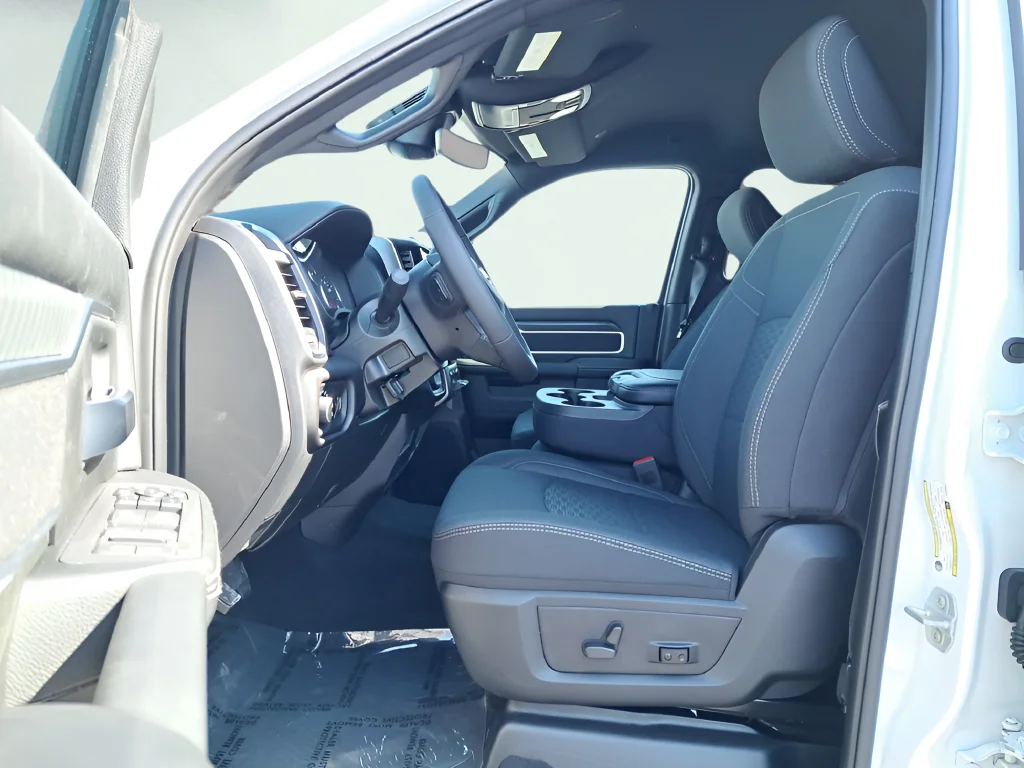 2026 RAM 2500 Big Horn - Photo 11