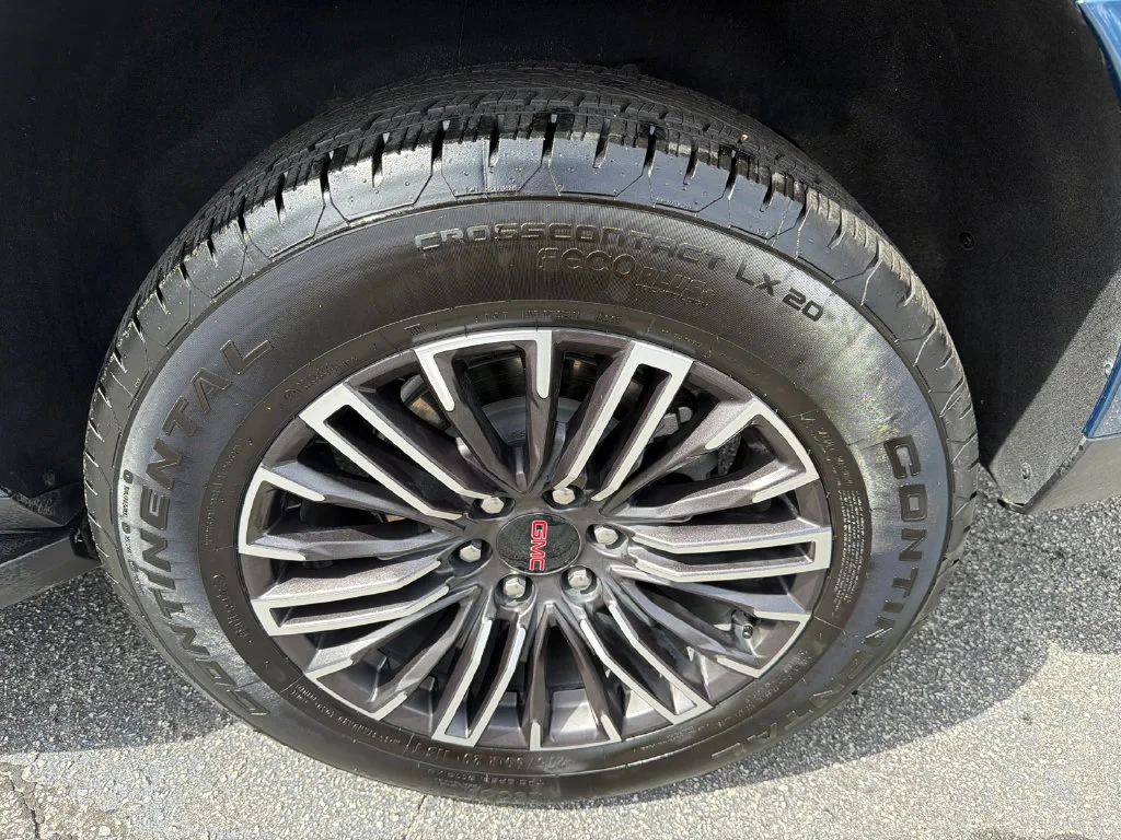 Used 2025 Blue GMC Elevation image 20