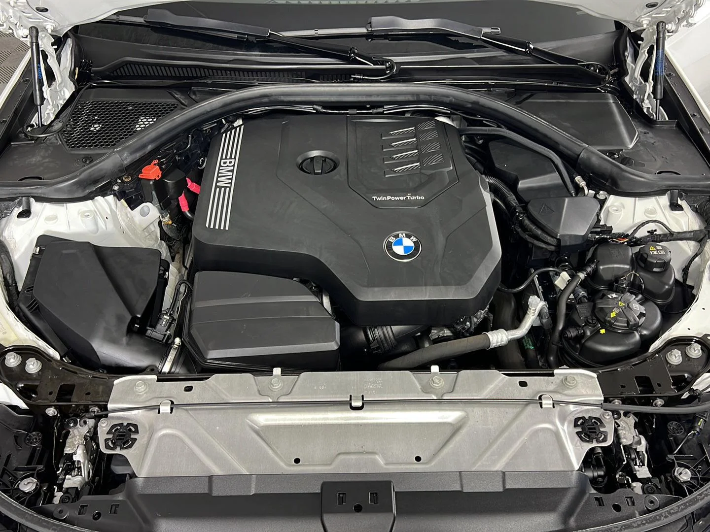 Used 2023 Alpine White BMW 330i xDrive image 28
