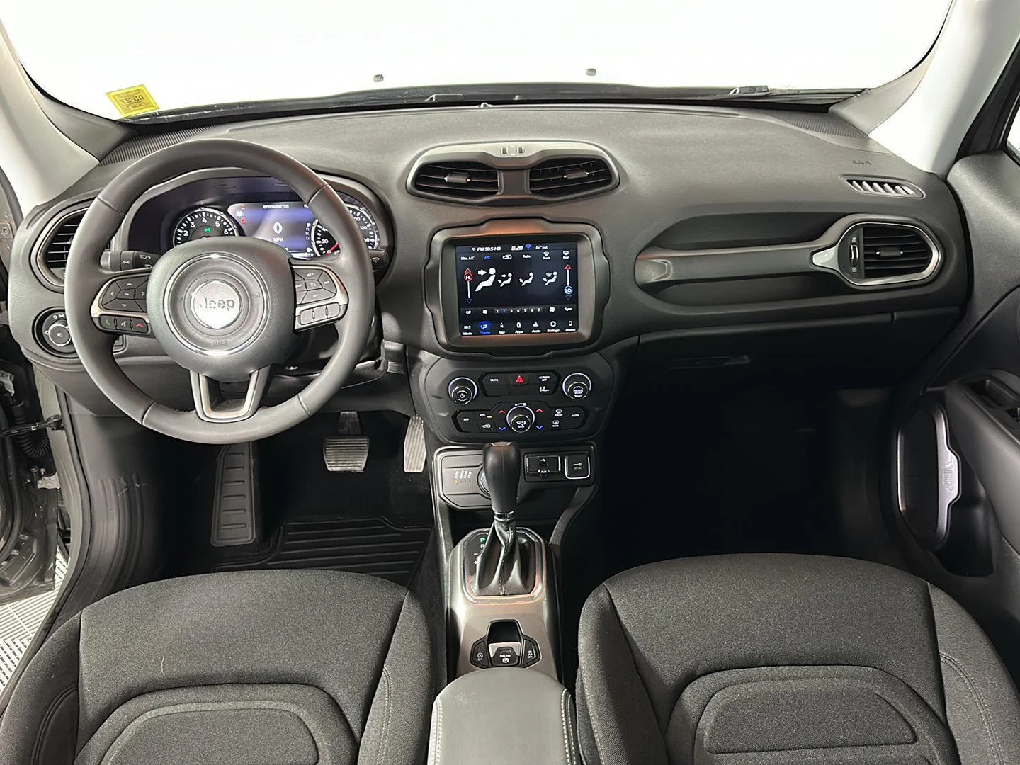 Used 2022 Sting-Gray Clearcoat Jeep Latitude image 2