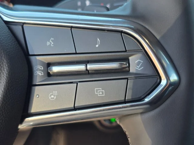 New 2027 Summit White Chevrolet LT image 26