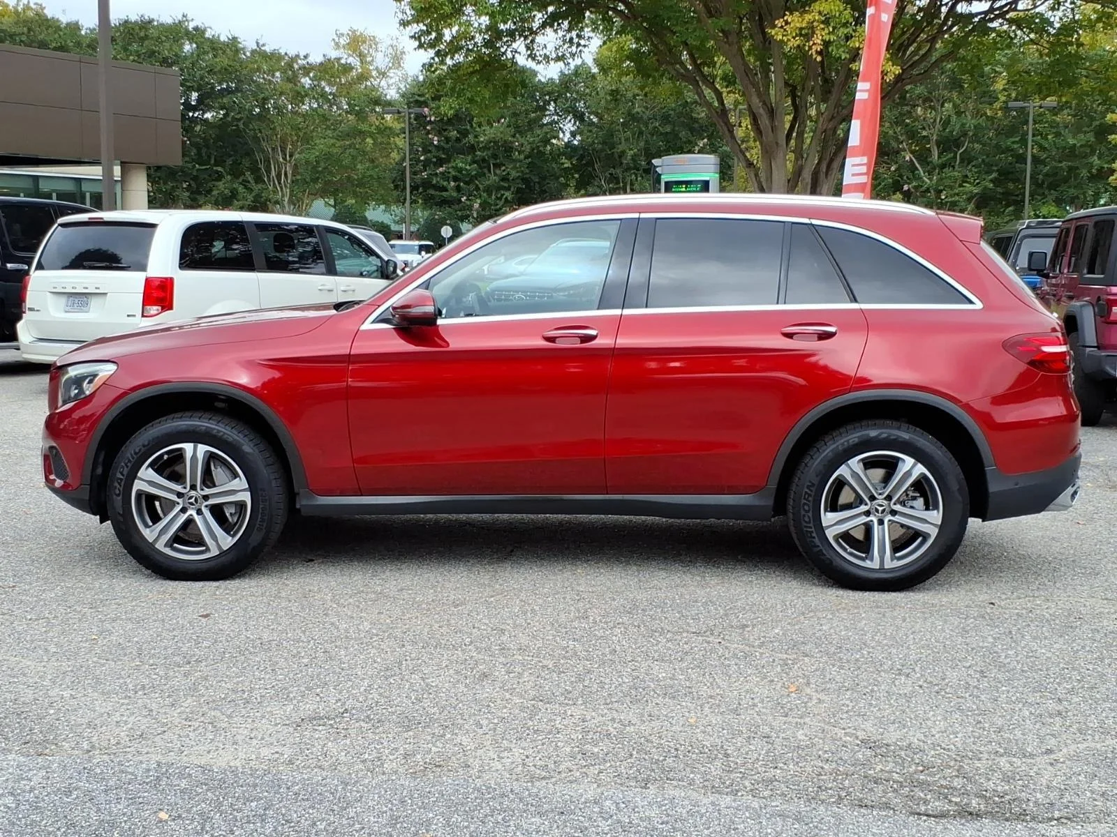 Used 2018 designo Cardinal Red Metallic Mercedes-Benz GLC 300 image 3