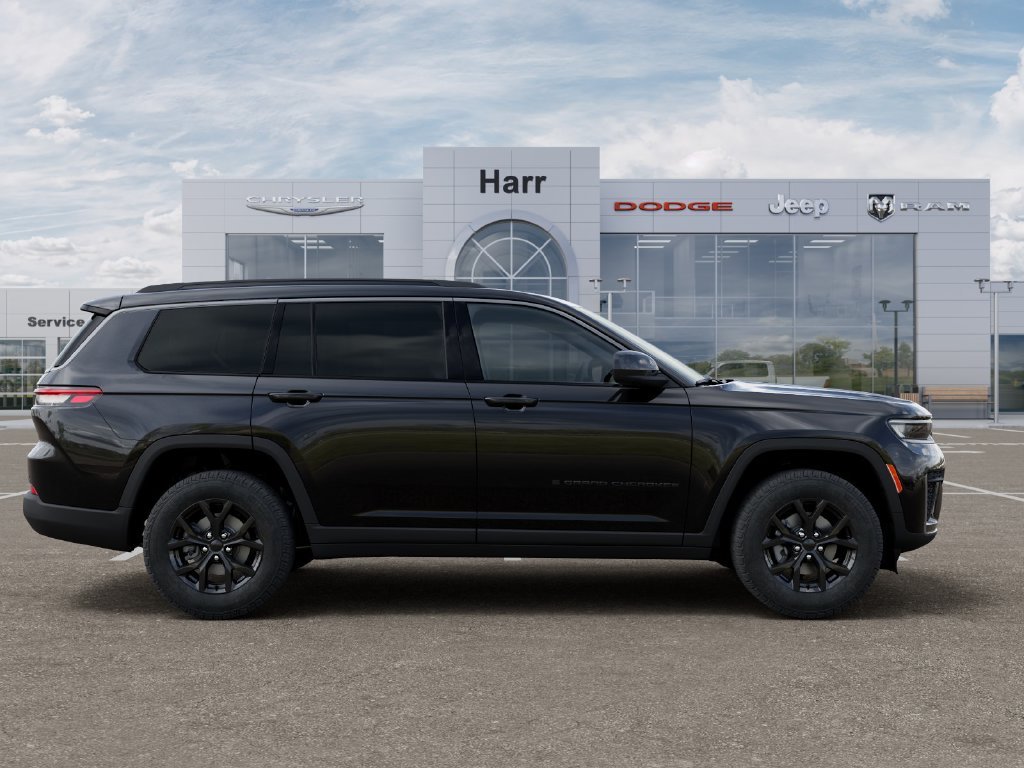 New 2026 Diamond Black Crystal Pearl-Coat Exterior Paint Jeep Altitude image 21