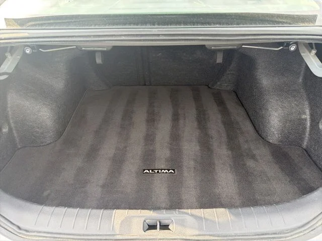 2025 Nissan Altima SV - Photo 28