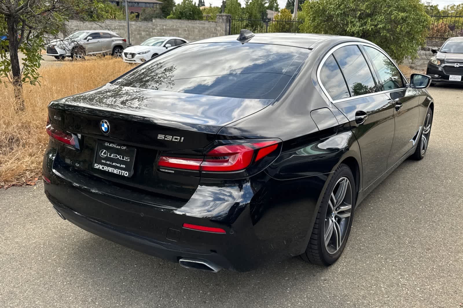 Used 2021 Jet Black BMW 530i xDrive image 2