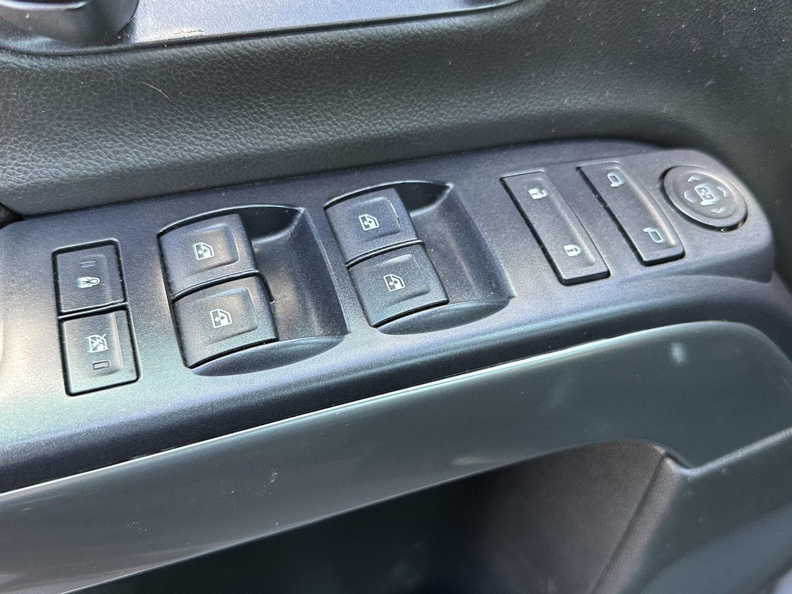 Certified Used 2015 TUNGSTEN METALLIC Chevrolet LT image 29