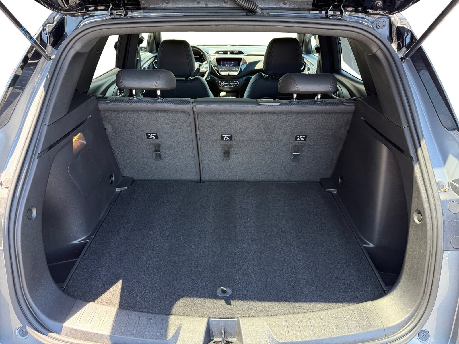 Used 2021 Steel Metallic Chevrolet RS image 17