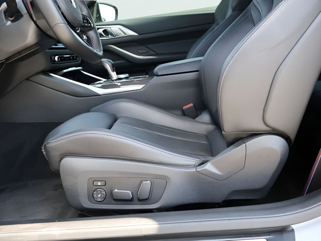 Used 2026 Brooklyn Gray Metallic BMW Competition image 41