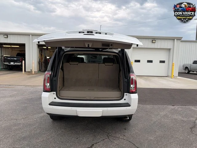 Used 2020 White GMC SLT image 22