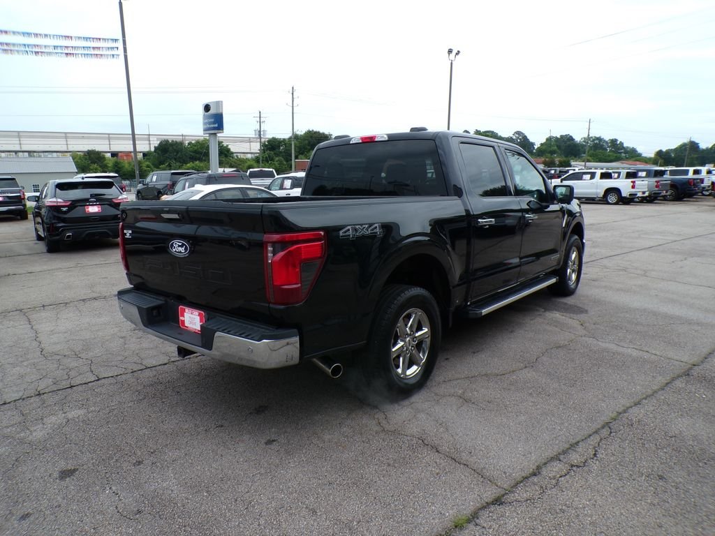 Used 2024 Black Metallic Ford XLT image 7