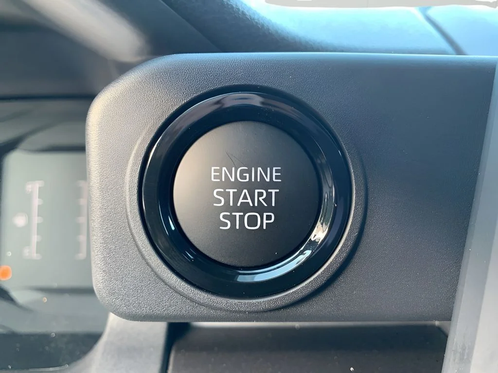 Used 2025  Toyota SR5 image 23