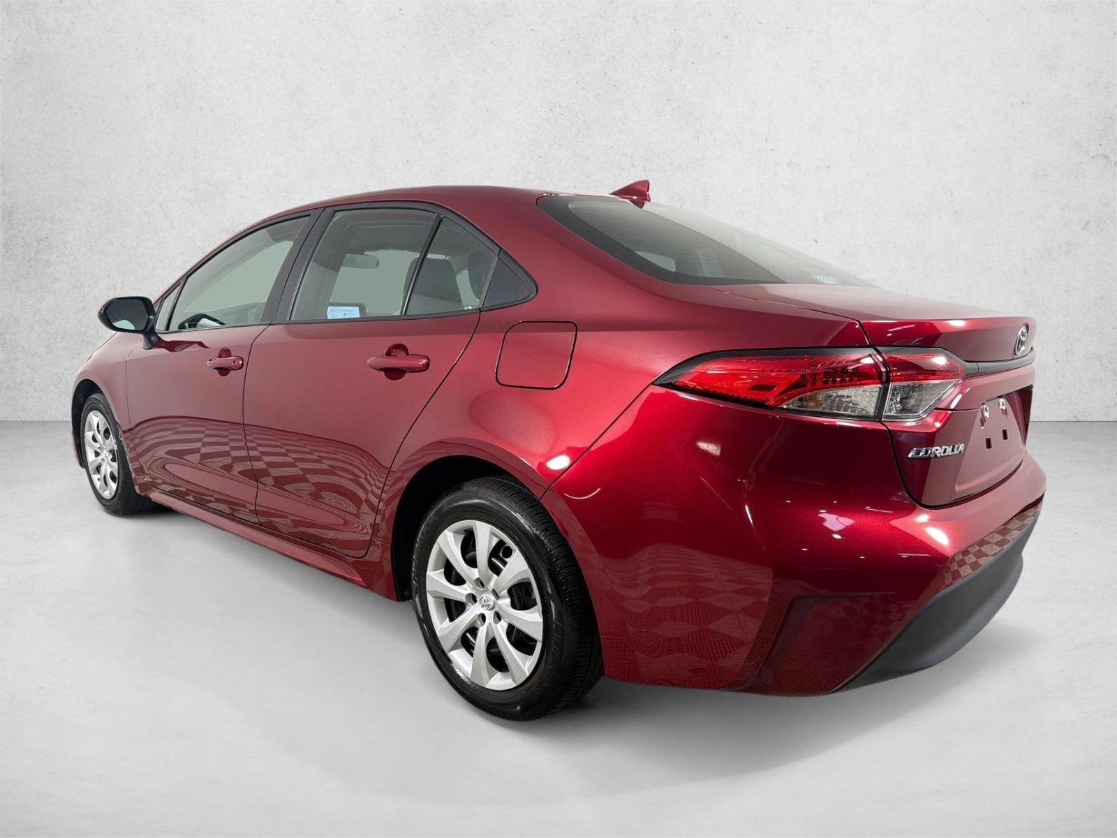 Used 2025 Ruby Flare Pearl [ Toyota LE image 5