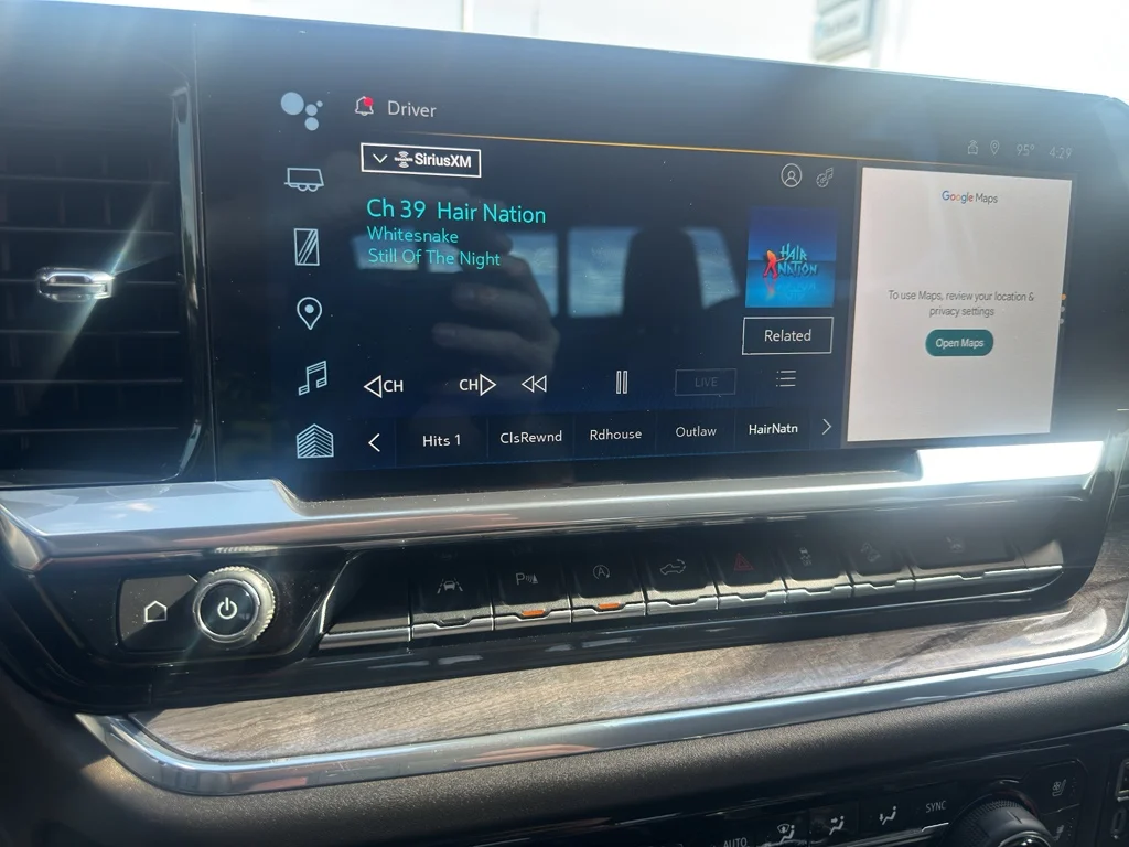 Used 2023 Summit White Chevrolet LTZ image 28