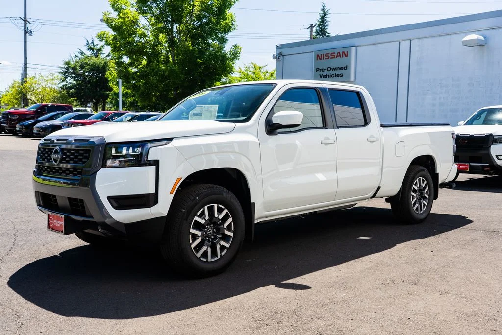 New 2026 Glacier White Nissan Crew Cab SV Long Bed image 3