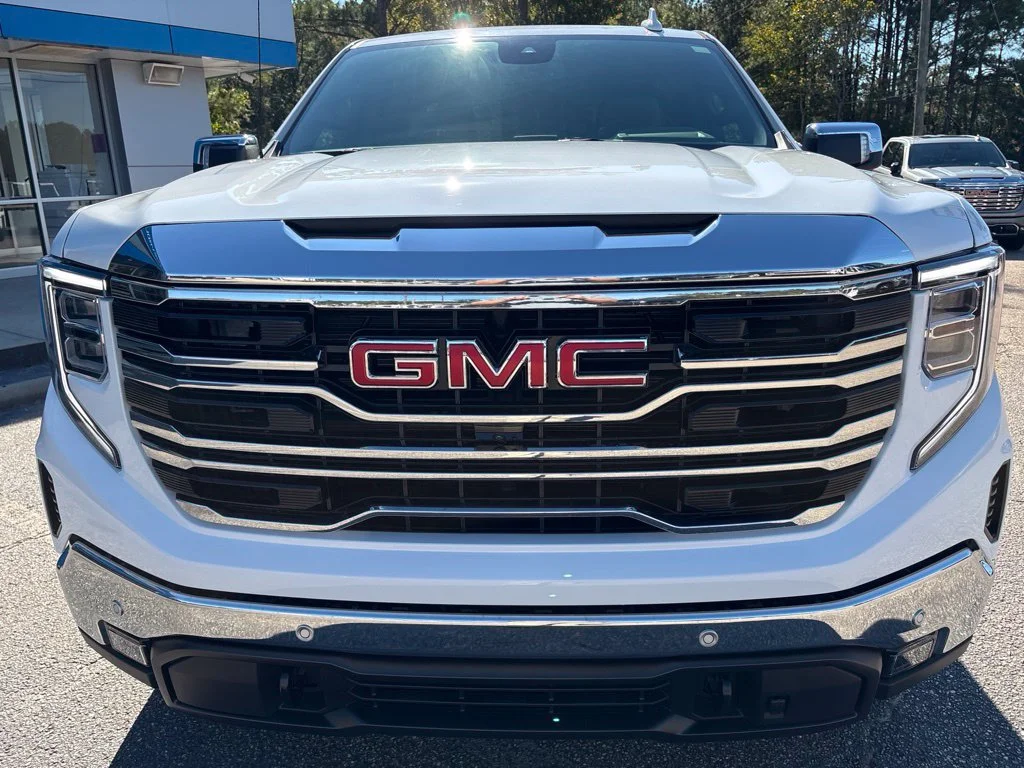 New 2026 Summit White GMC SLT image 8