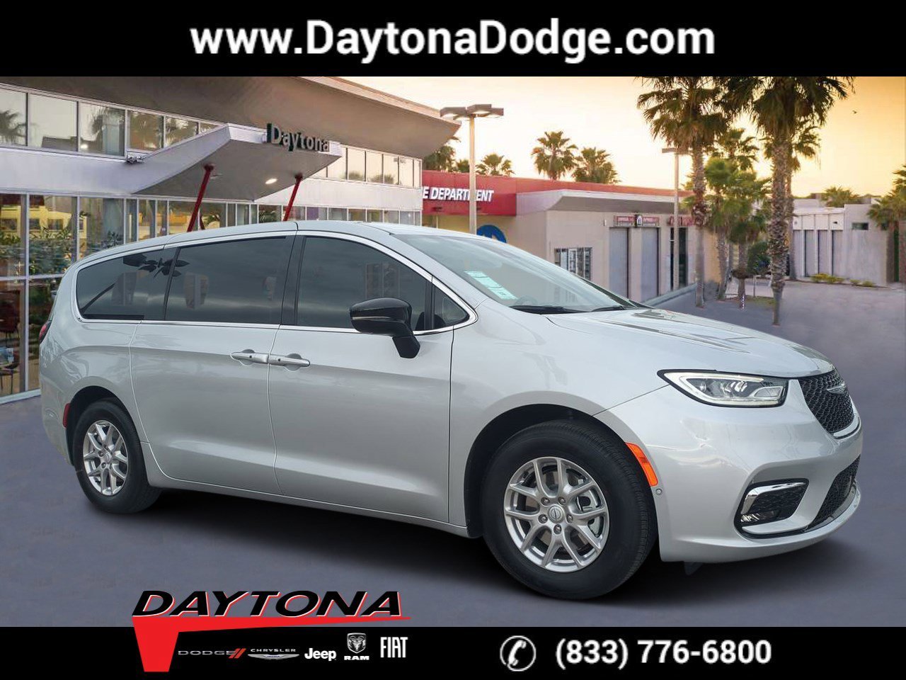2026 Chrysler Pacifica Select's photo