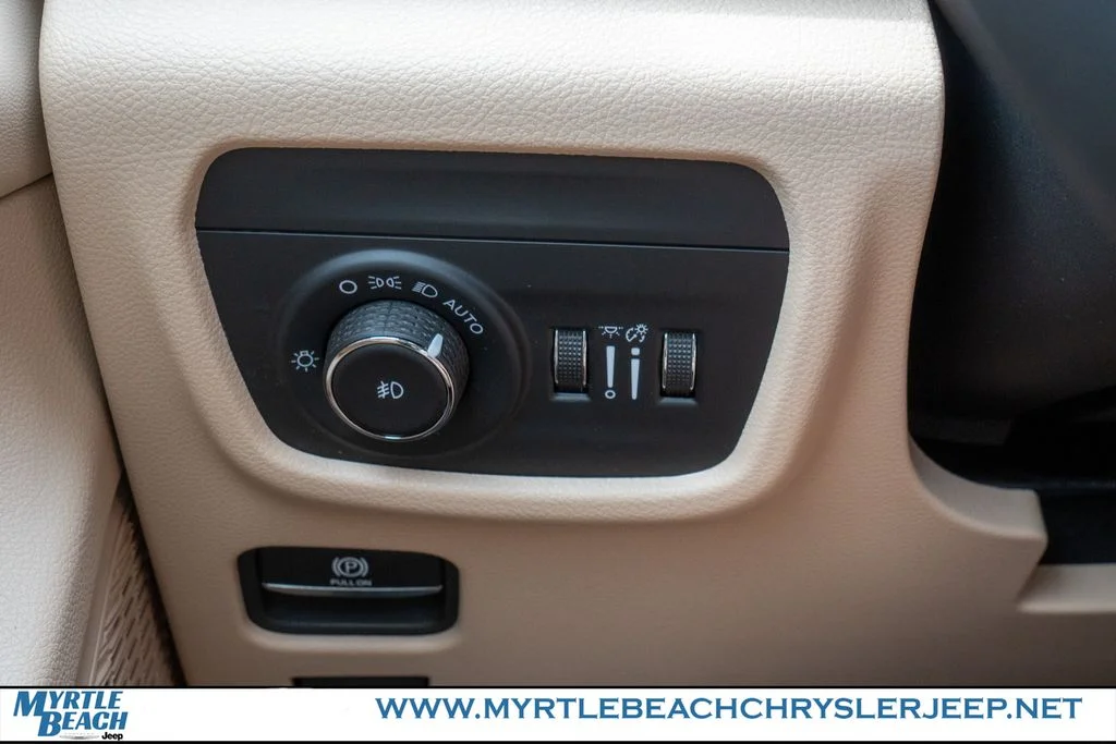 Used 2024 Bright White Clearcoat Jeep Limited image 31