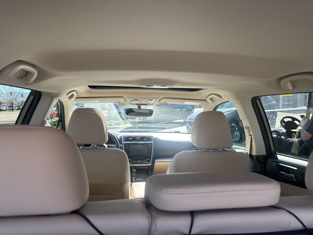 Used 2018 Green Subaru 3.6R image 6