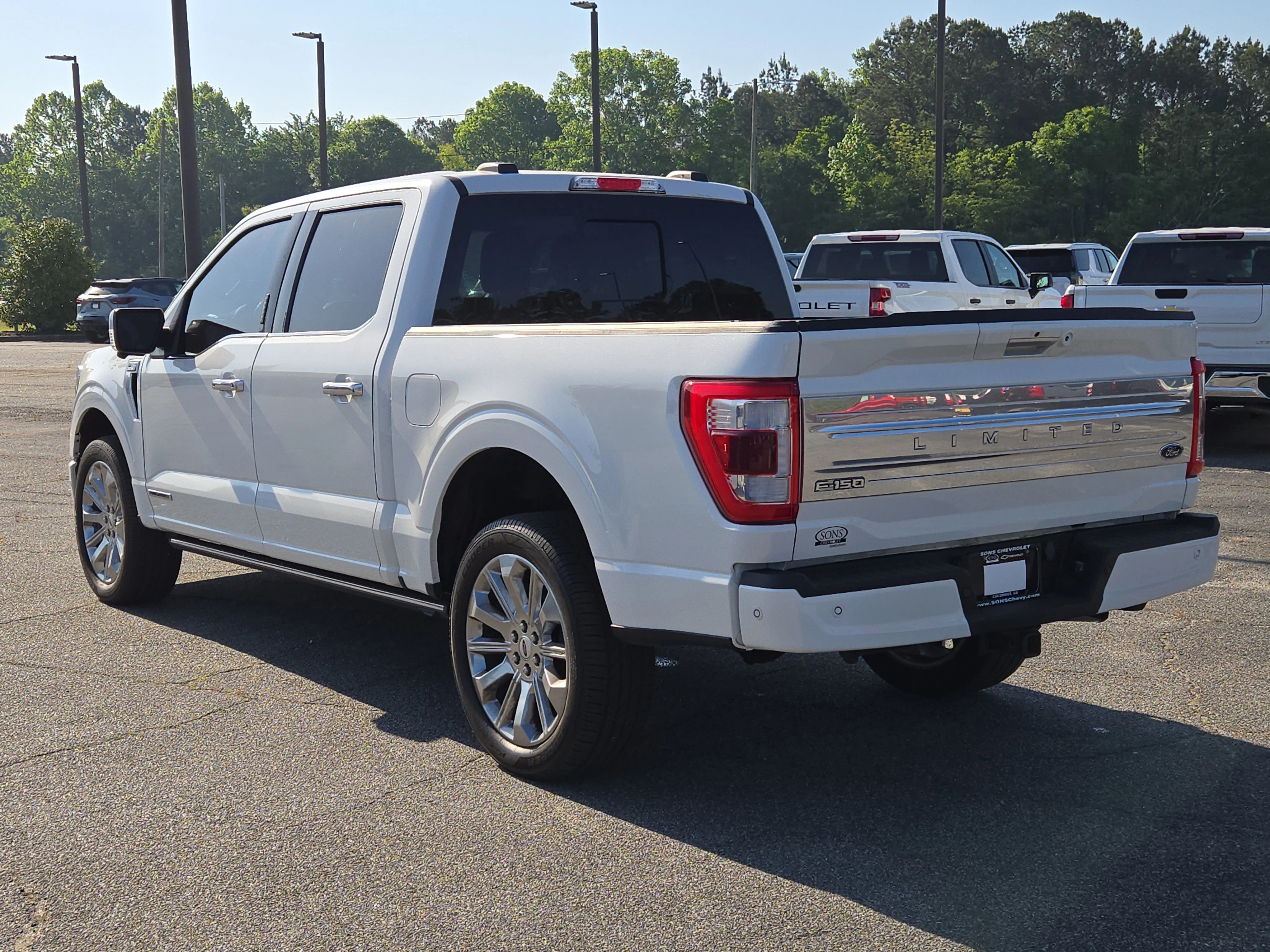 Used 2023 White Ford Limited image 12