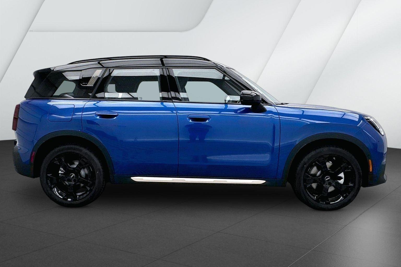 New 2027 Blazing Blue Metallic MINI S image 5