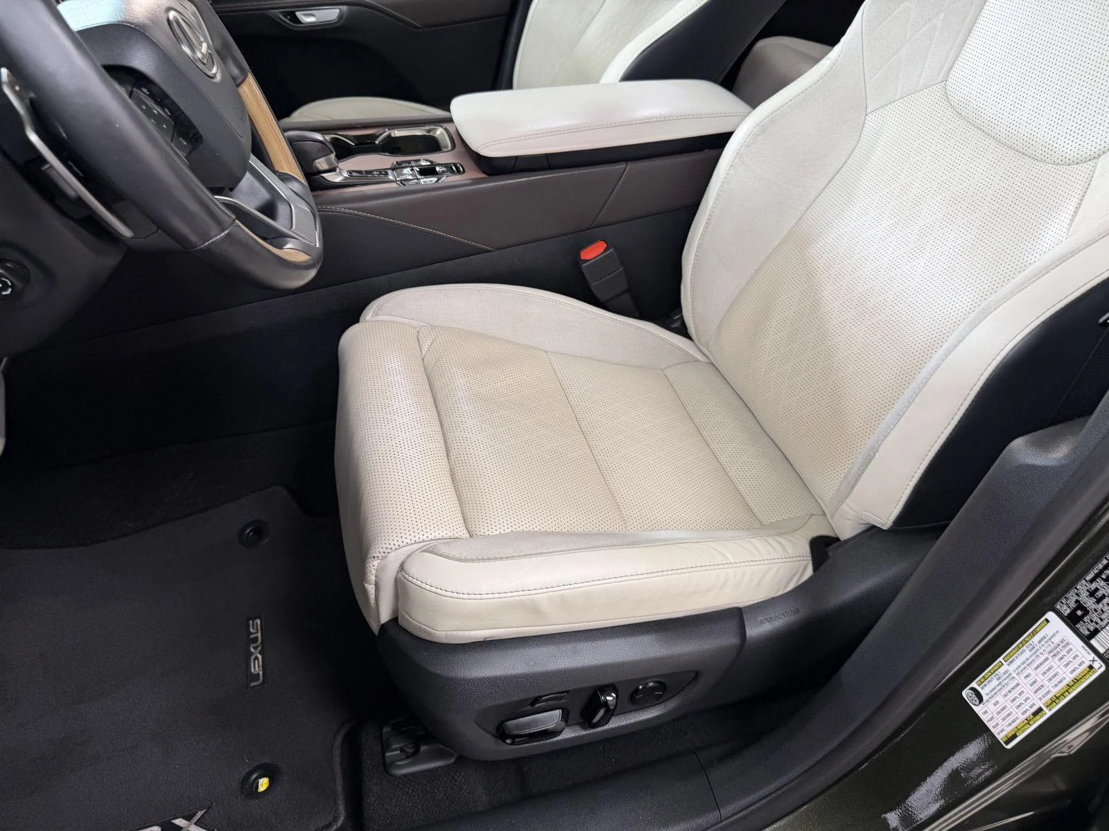 Used 2023 Nori Green Pearl Lexus RX 350 Luxury image 12
