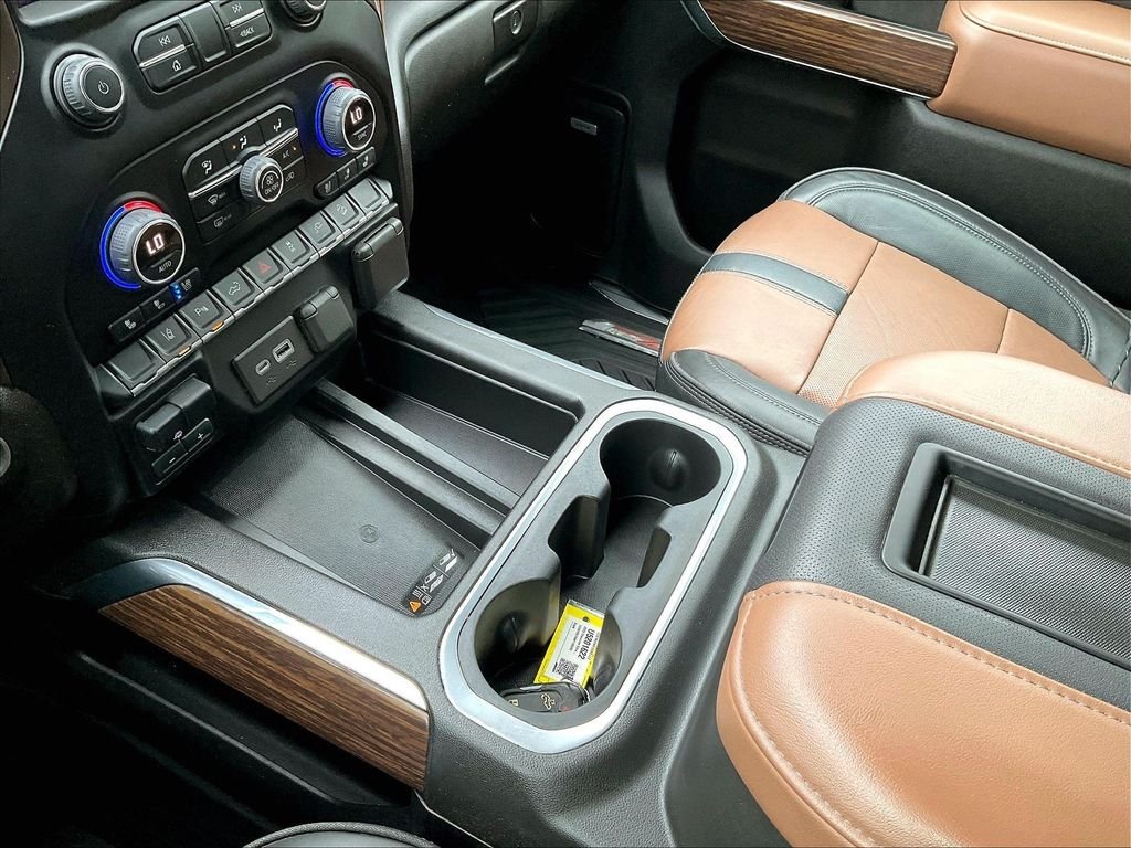 Used 2022 Black Chevrolet High Country image 20