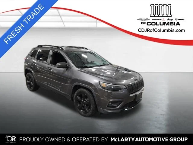 Used 2020 Gray Jeep Latitude Plus image 1