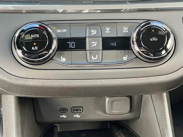 New 2026 Summit White Buick Preferred image 11