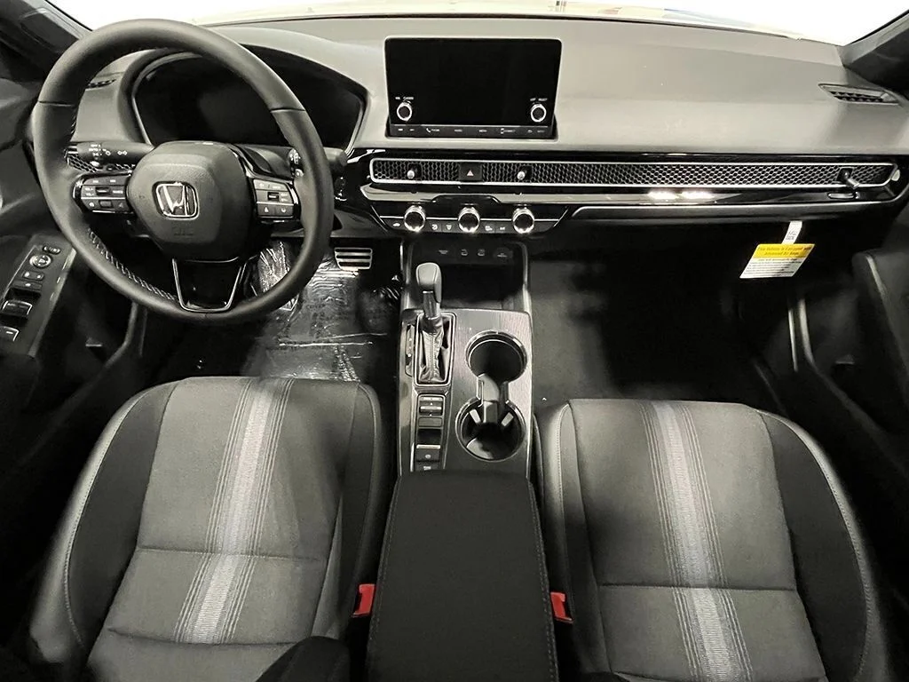 New 2026 Crystal Black Pearl Honda 2WD Sport Hybrid image 15