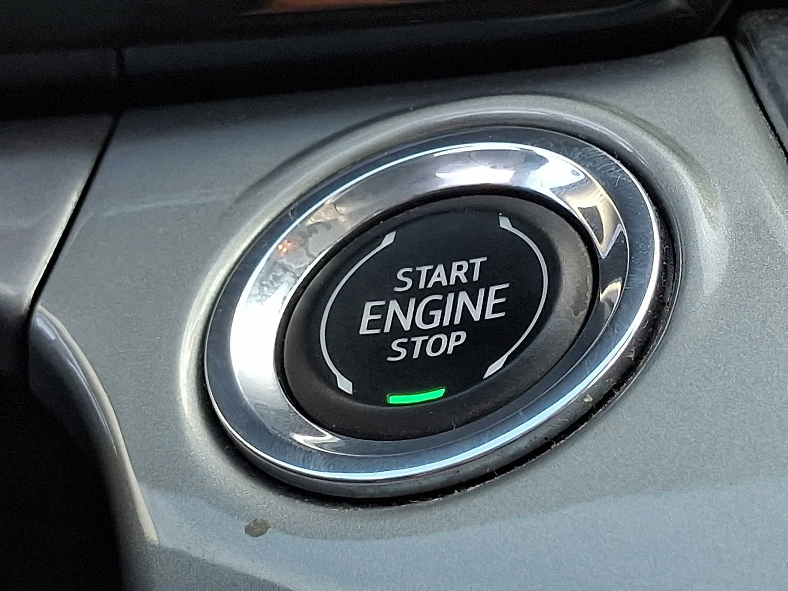 Used 2024 Mosaic Black Metallic Chevrolet LT image 25