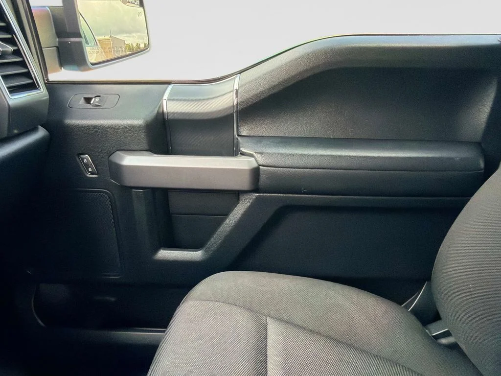 Used 2020 White Ford XLT image 23