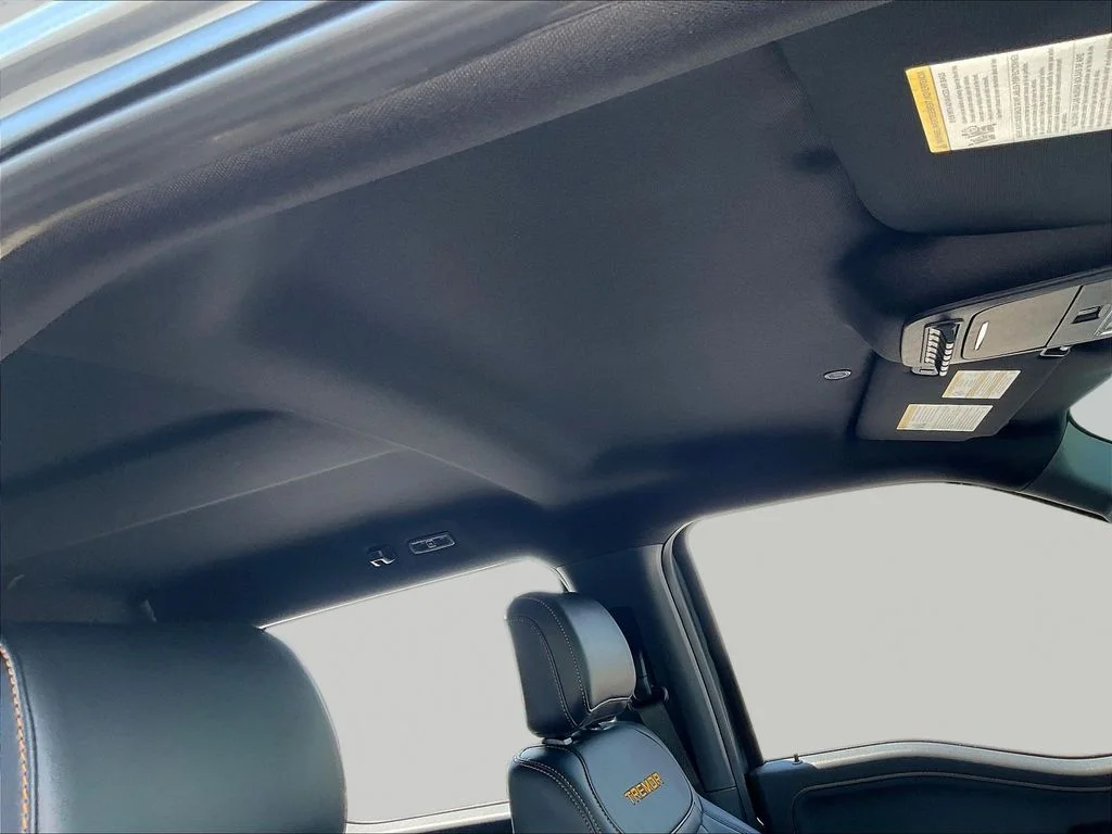 New 2026 Carbonized Gray Metallic Ford Tremor® image 31