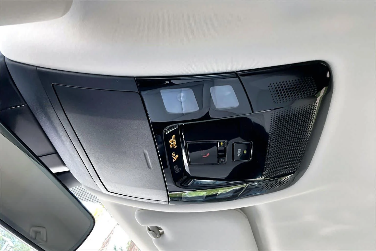 Used 2024 Iridium Lexus  image 32