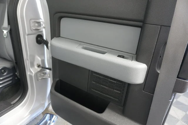 Used 2014 Ingot Silver Metallic Ford XLT image 34