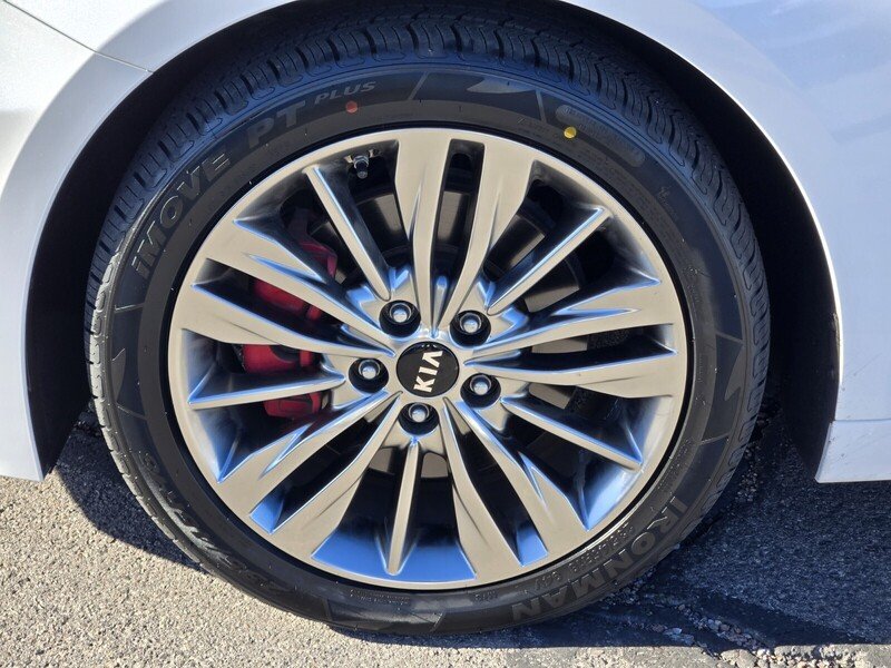 Used 2019 Snow White Pearl KIA SX AUTO image 9