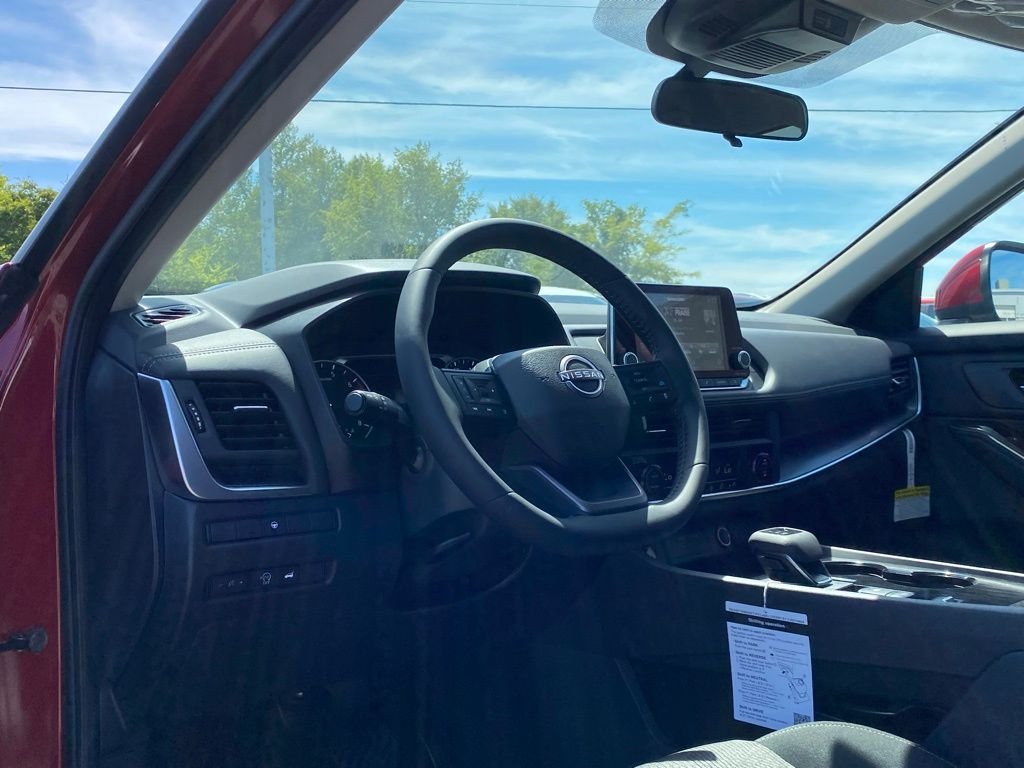 2026 Nissan Rogue SV - Photo 10
