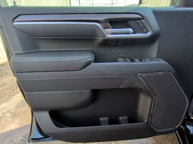 New 2026 Black Chevrolet LT (2FL) image 22