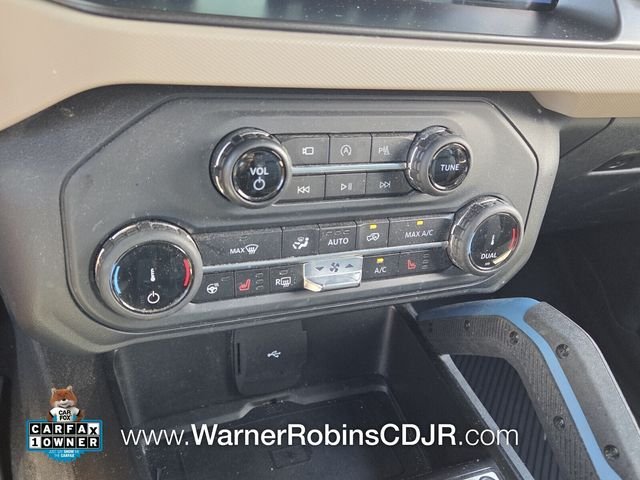 Used 2022 Orange Metallic Ford Wildtrak image 22