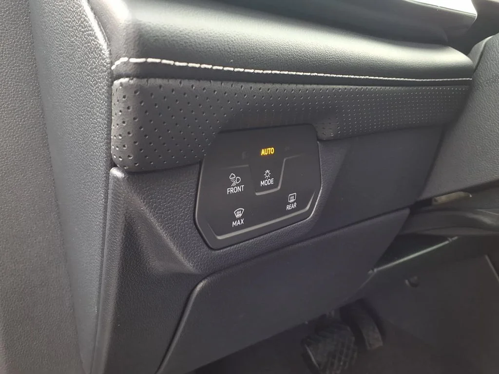 New 2026 Pure Gray Volkswagen SE w/Technology image 9