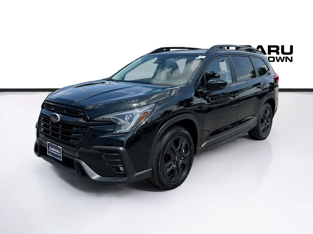 Used 2025 Black Subaru Onyx Edition Touring image 3