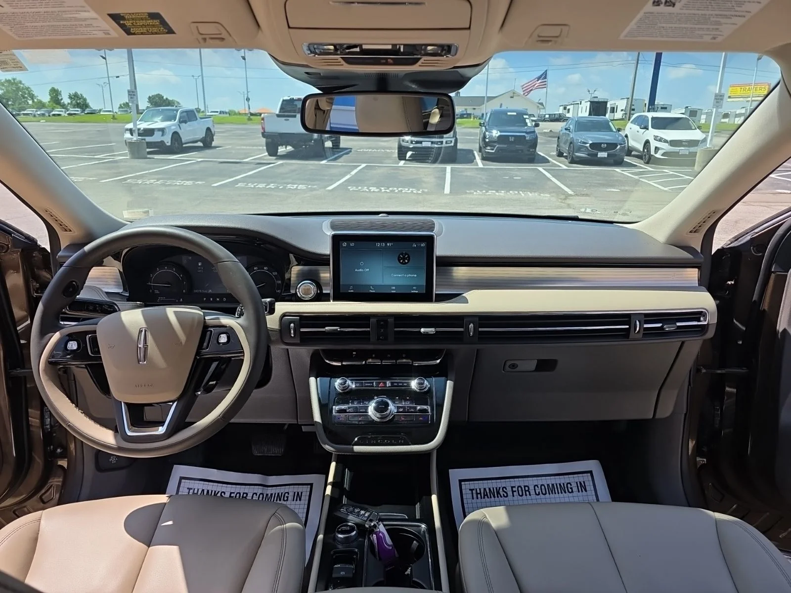 Used 2022 Smoke Metallic Lincoln Standard image 9