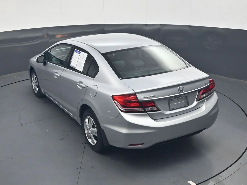 Used 2015 Silver Honda LX image 35