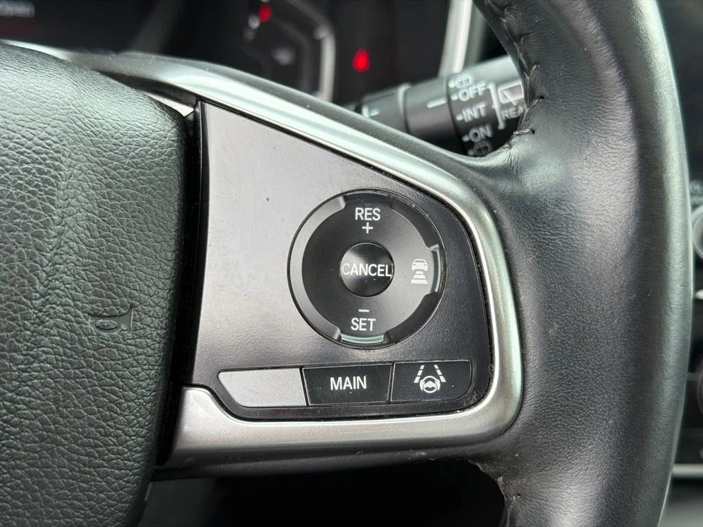 Used 2018 Black Honda Touring image 26