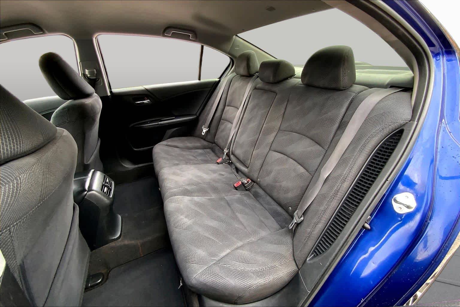 Used 2017 Blue Sky Metallic Honda  image 21