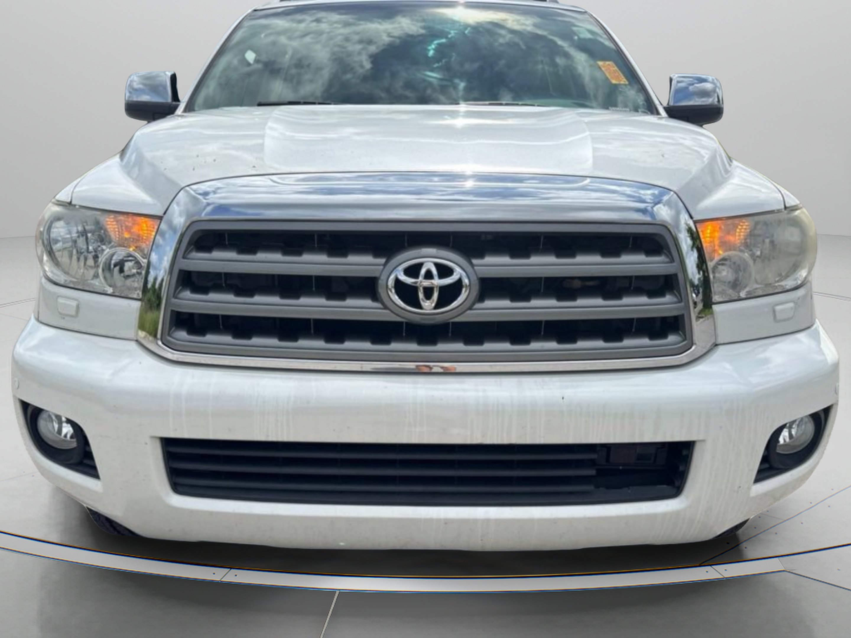 Used 2016 Blizzard Pearl Toyota Platinum image 4