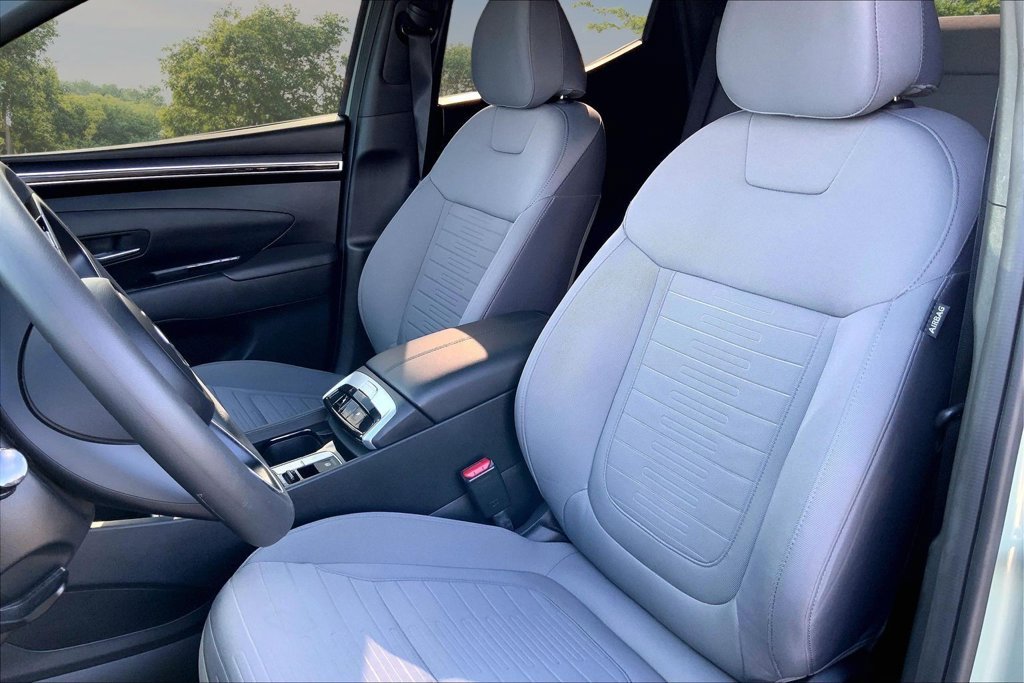 Used 2022 Green Hyundai SEL image 21